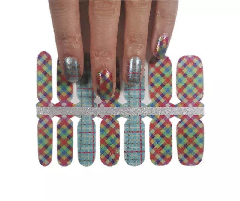 Bobby Plaid-Pattern Design