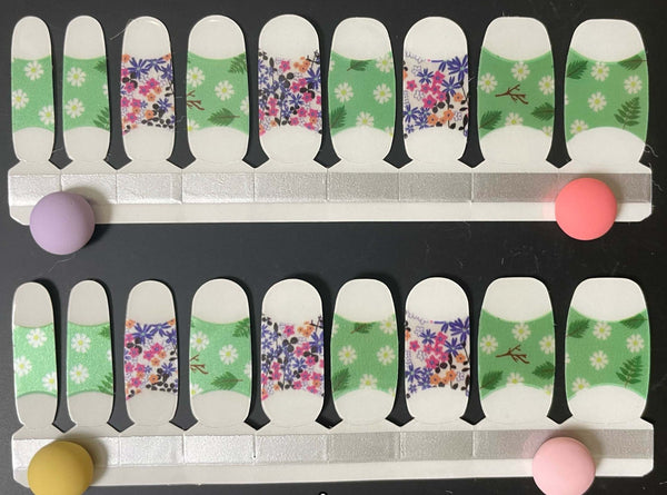 Kelly Garden French Tips